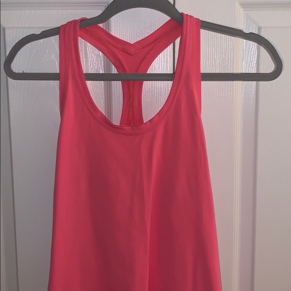 Lululemon workout tank